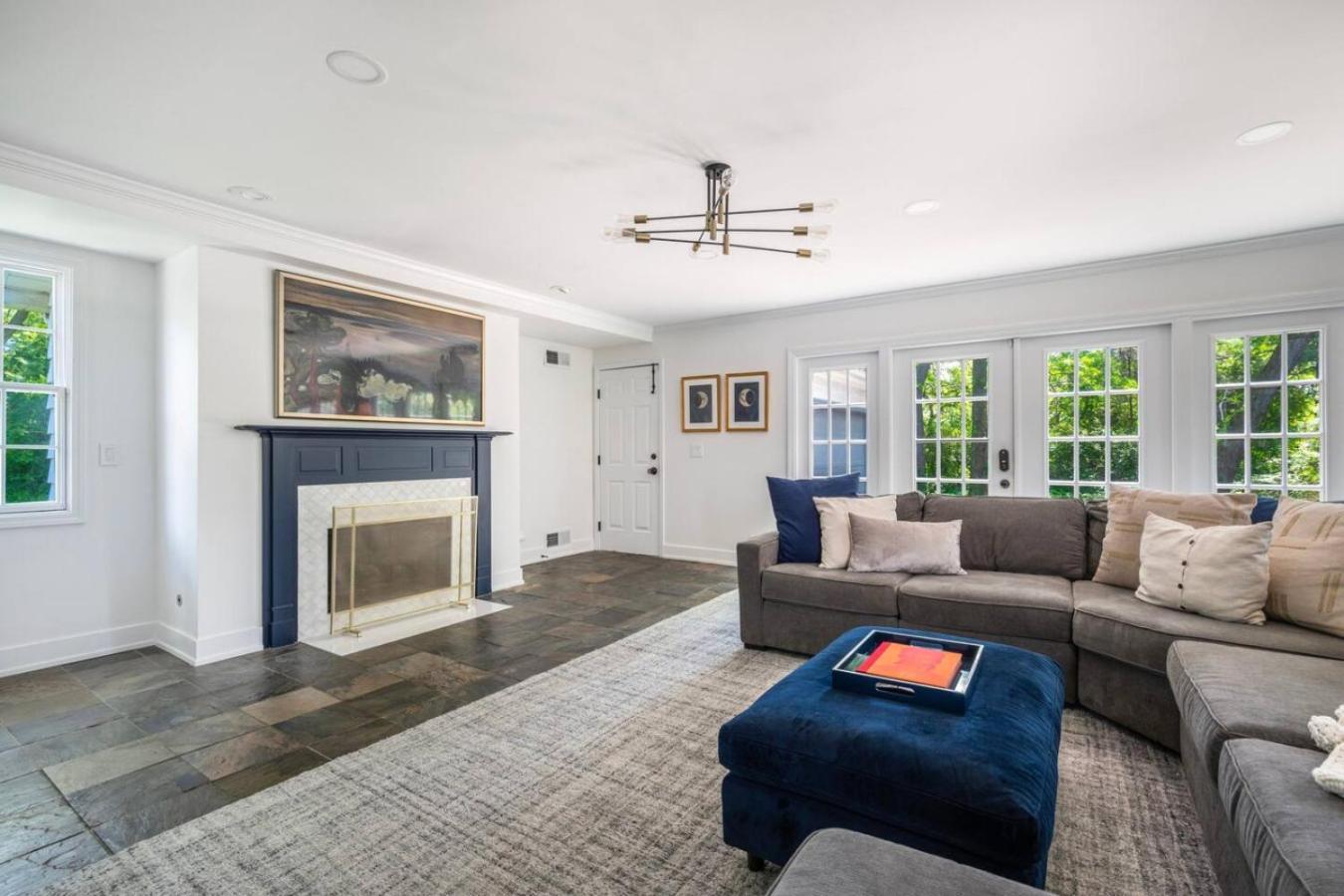 Spacious, Luxury Renovated Home With 4 Kings, Firepit Glen Ellyn Eksteriør billede