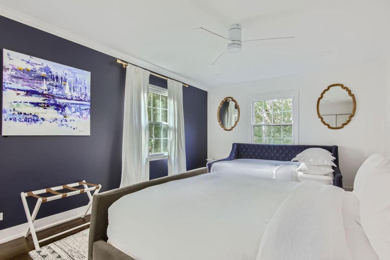 Spacious, Luxury Renovated Home With 4 Kings, Firepit Glen Ellyn Eksteriør billede